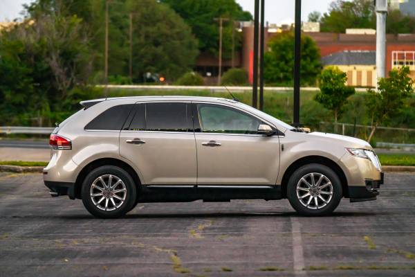 2015 Lincoln MKX - Low Miles! - - by dealer - vehicle for sale in Edina, MN – photo 6