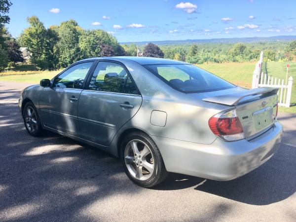 2005 TOYOTA CAMRY SE LOW LOW MILES! for sale in PELHAM, MA – photo 3