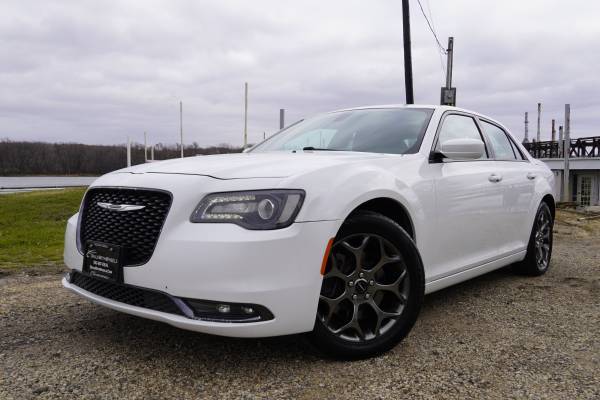 2016 Chrysler 300 S AWD! FULLY LOADED! (Guaranteed Approval! for sale in Other, MN – photo 4