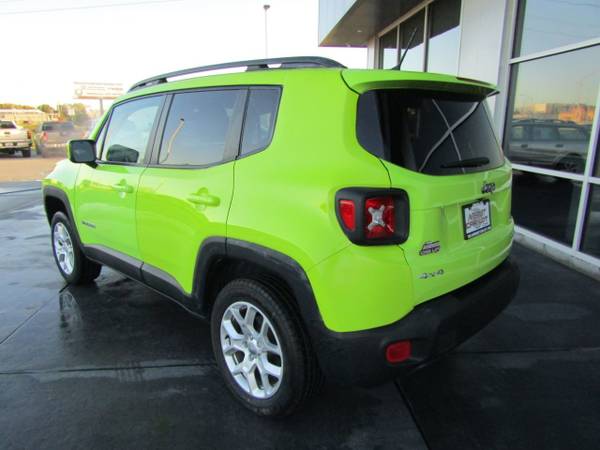 2017 *Jeep* *Renegade* *Latitude 4x4* - cars & trucks - by dealer -... for sale in Council Bluffs, NE – photo 5