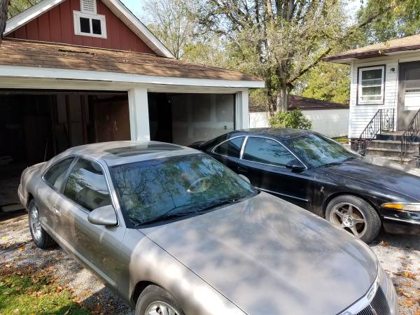 Pair of '95 Lincoln Mark VIII's for sale in Milan, IA – photo 2
