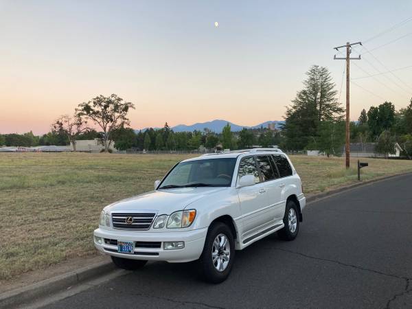 2005 Lexus LX 470 for sale in Medford, OR