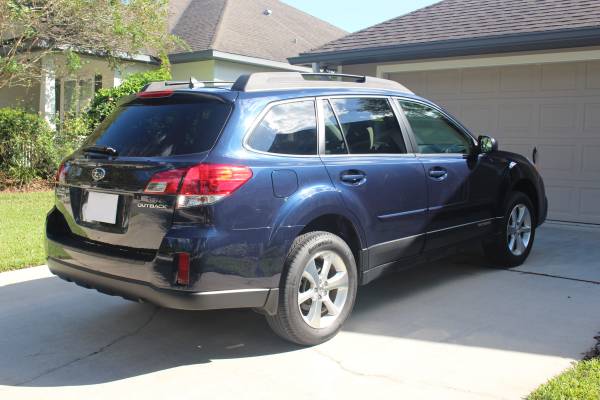 2014 Subaru Outback 2.5i Limited (under 21,000 miles) for sale in Gainesville, FL – photo 6