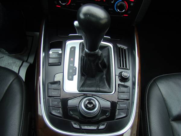 2011 Audi Q5 Premium Plus AWD - Navigation - Pano Sunroof - Financing for sale in Warwick, RI – photo 22