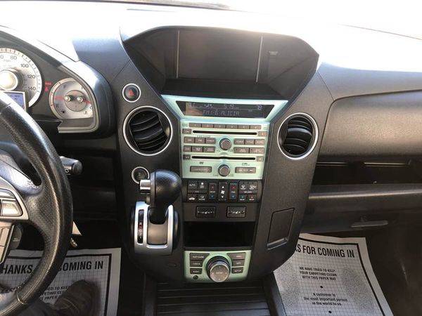 2010 Honda Pilot Touring w/Navi w/DVD 4x4 4dr SUV and DVD SE HABLA... for sale in NEW YORK, NY – photo 12