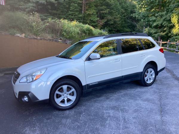 2013 Subaru Outback for sale in Hendersonville, NC