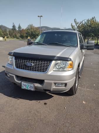 2003 Ford expedition 3rd row seating for sale in Springfield, OR – photo 4
