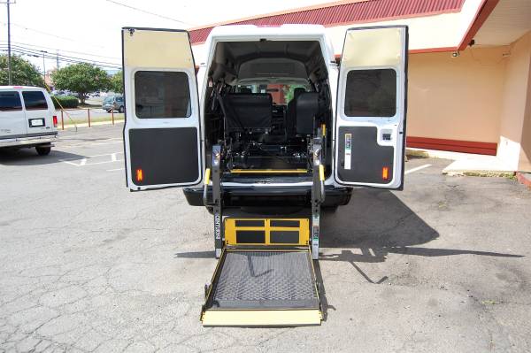 HANDICAP ACCESSIBLE WHEELCHAIR LIFT EQUIPPED VAN.....UNIT# 2261FT for sale in Charlotte, NC – photo 7
