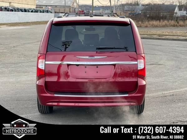 2013 Chrysler Town & Country Touring, Fully Loaded for sale in South River, NY – photo 7