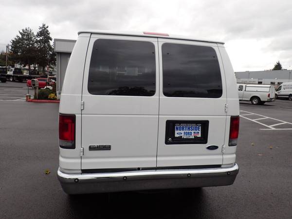 2008 Ford E-Series Wagon XL - - by dealer - vehicle for sale in Portland, OR – photo 4