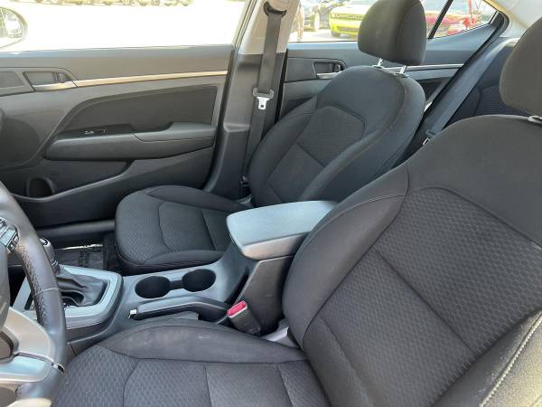 2020 Hyundai Elantra Value Edition Sedan 4D ESPANOL ACCEPTAMOS for sale in Arlington, TX – photo 11