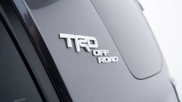 2018 Toyota 4Runner TRD Off-Road - cars & trucks - by dealer -... for sale in Honolulu, HI – photo 8