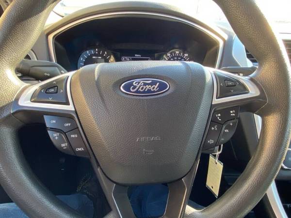 2015 Ford Fusion SE - cars & trucks - by dealer - vehicle automotive... for sale in Beloit, IL – photo 17