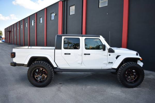 2021 Jeep Gladiator Sport S 4x4 4dr Crew Cab 5.0 ft. SB Pickup Truck... for sale in Miami, ID – photo 6