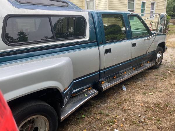 1993 GMC Sierra Trades welcomed for sale in Central Islip, NY – photo 4