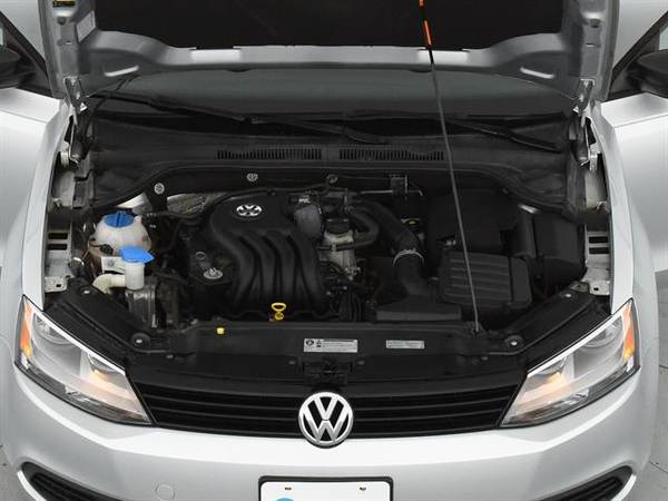 2014 VW Volkswagen Jetta 2.0L S Sedan 4D sedan Silver - FINANCE ONLINE for sale in Round Rock, TX – photo 2