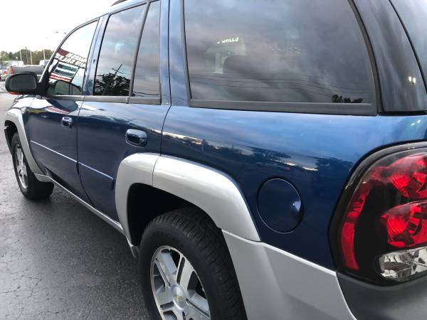 Best Buy! 2005 Chevy Trailblazer! 4x4! Loaded! Leather! for sale in Ortonville, OH – photo 10