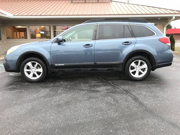 2014 Subaru Outback Limited AWD-PERFECT CARFAX! NO RUST! NO for sale in Mason, MI