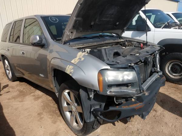 LS, LS2-2007 Trailblazer SS AWD salvage for sale in Powell Butte, OR – photo 9