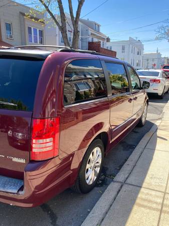 2009 Chrysler Town & Country 25th Anniv Edition - - by for sale in Middle Village, NY – photo 6
