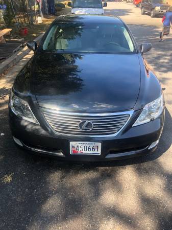 2008 Lexus LS460 115K Miles LOADED Excellent Condition for sale in Capitol Heights, District Of Columbia – photo 3