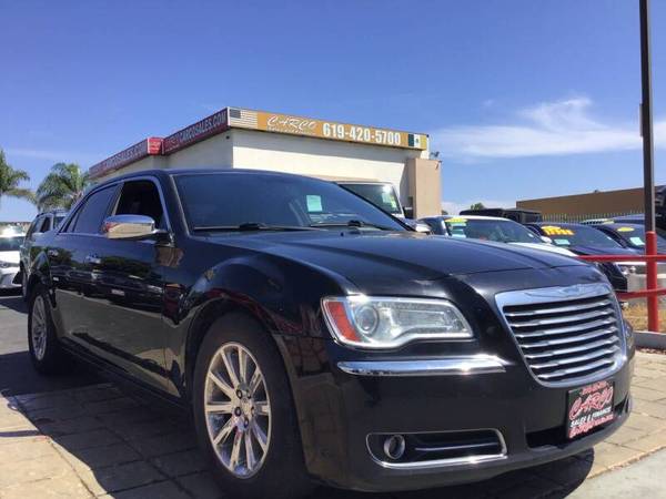 2012 Chrysler 300 LIMITED!!! LOADED!!! AFFORDABLE!!!!! MUST SEE!!!!! for sale in Chula vista, CA
