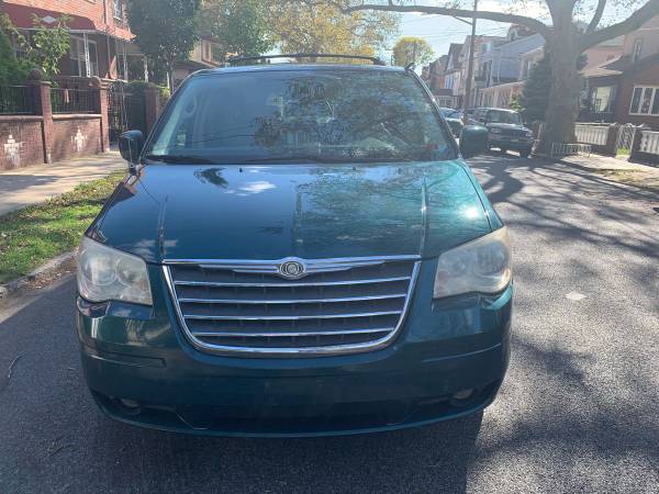 2009 Chrysler town and country for sale in Brooklyn, NY – photo 8