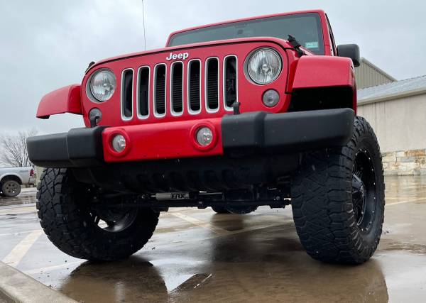 2016 Jeep Wrangler Unlimited Sahara for sale in Woodway, TX – photo 2