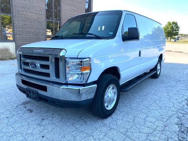 2012 Work Van Ford Ecoline E250, Runs and drives, Clean title Great for sale in Kansas City, MO