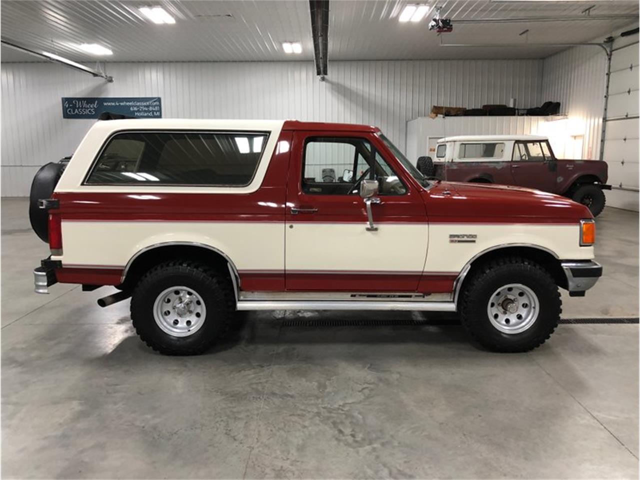 1987 Ford Bronco for sale in Holland , MI – photo 6