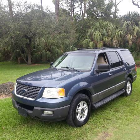 2003 Ford Expedition xlt 8 passenger leather seats only 102k miles for sale in Miami, FL