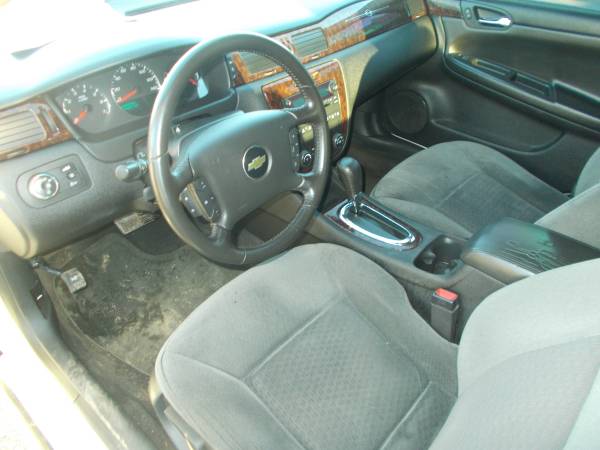 2012 Chevrolet Impala LT Silver for sale in Rosholt, WI – photo 3