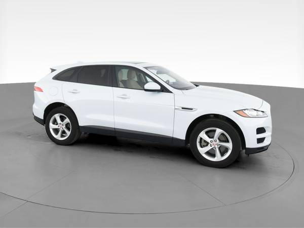 2018 Jag Jaguar FPACE 30t Premium Sport Utility 4D suv White -... for sale in NEWARK, NY – photo 14