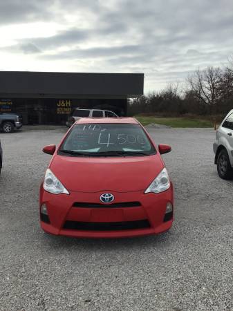 2014 Toyota Priuas C Hybrid - cars & trucks - by dealer - vehicle... for sale in Lamar, MO