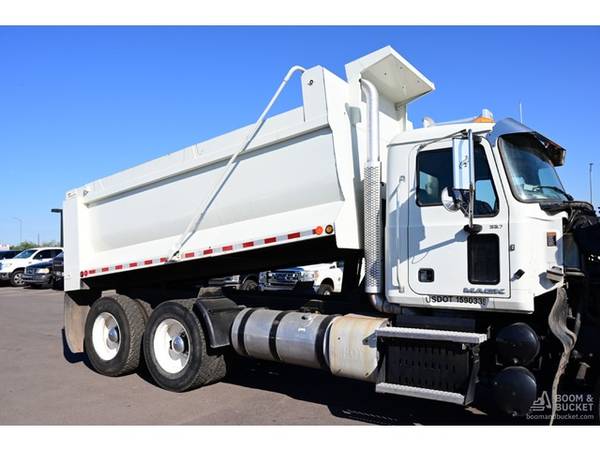 2015 Mack Pinnacle CHU 613 Tandem Axle dump-trucks for sale in Other, MO – photo 7