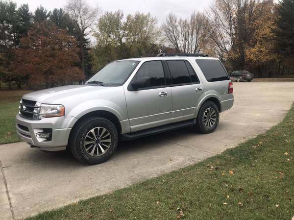 2017 Ford Expedition XLT 4WD - cars & trucks - by owner - vehicle... for sale in South Lyon, MI – photo 3