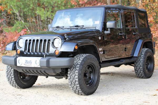 * 2010 JEEP WRANGLER SAHARA UNLIMITED 4X4 * 94k Auto Lifted Clean Fax for sale in Hampstead, MA