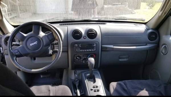 2005 JEEP LIBERTY 4X4!!! SNOW??? WHO CARES!!! - cars & trucks - by... for sale in Spring Hill, MO – photo 3
