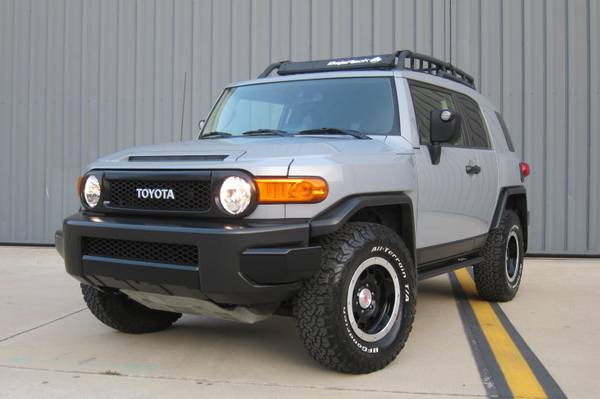 2013 Toyota FJ Cruiser Trail Teams 6MT - - by dealer for sale in Signal Hill , CA