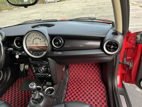 2013 MINI Hardtop Cooper S/6-Speed Manual/One Owner/Clean for sale in Santa Monica, CA – photo 15