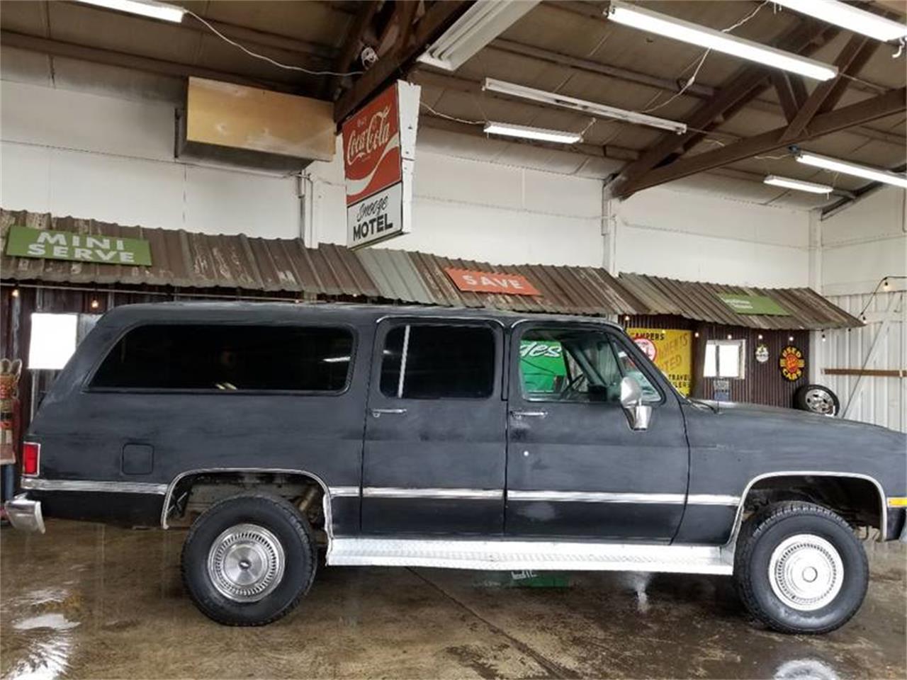 1988 Chevrolet Suburban for sale in Redmond, OR – photo 5