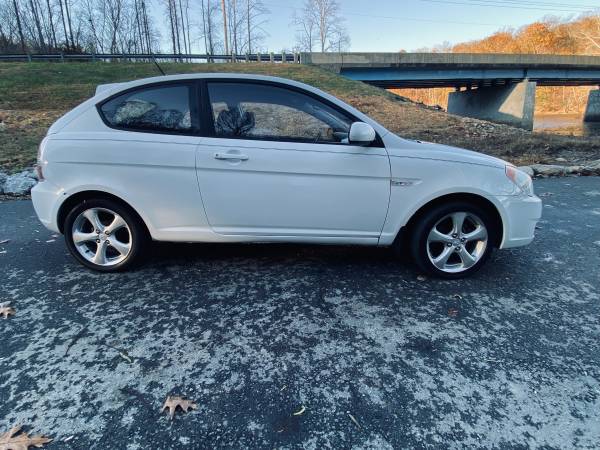 2010 Hyundai Accent GS Hatchback for sale in Columbia, District Of Columbia – photo 7