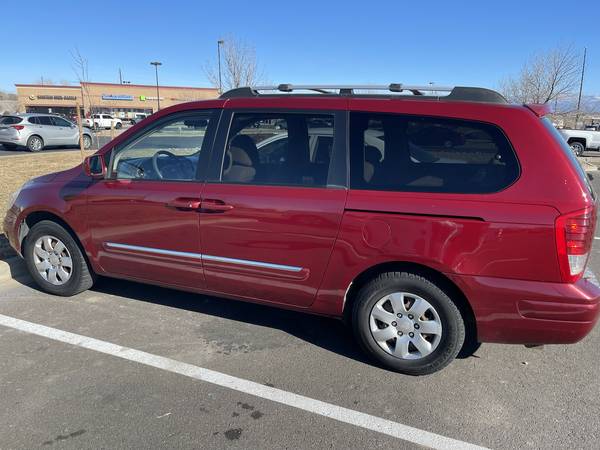 2007 Hyundai Entourage Minivan - Runs Great - Only 1 Owner - FWD for sale in Grand Junction, CO