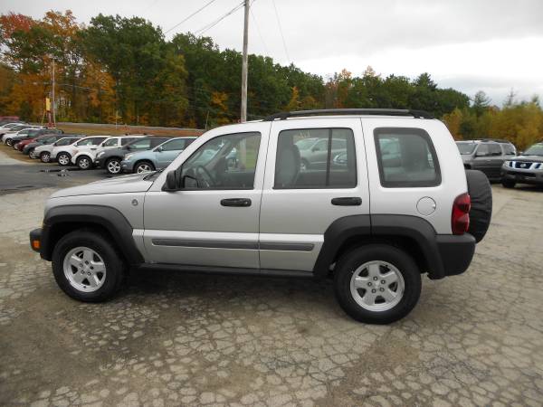 Jeep Liberty 4X4 Trail Rated Safe reliable SUV **1 Year Warranty** for sale in Hampstead, MA – photo 8