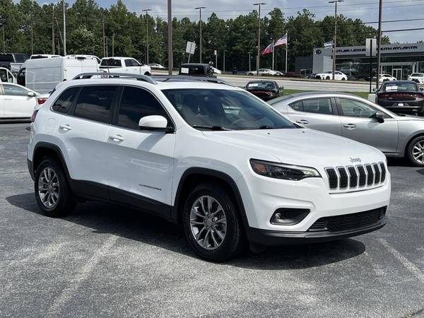 2019 Jeep Cherokee Latitude Plus - - by dealer for sale in Union City , GA – photo 2
