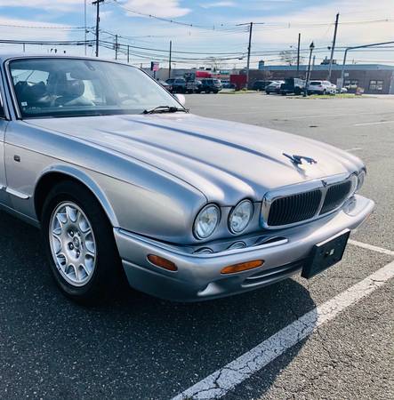 2003 Jaguar XJ8 - cars & trucks - by owner - vehicle automotive sale for sale in Freeport, NY – photo 4