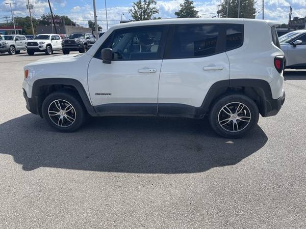 2016 Jeep Renegade 4WD 4D Sport Utility/SUV Sport for sale in Saint Albans, WV – photo 3