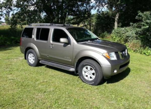 2005 Nissan Pathfinder, Automatic, Good Condition for sale in Cary, NC – photo 4