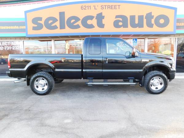 2006 Ford Super Duty F-350 SRW Supercab 142 Lariat 4WD - cars & for sale in Omaha, NE – photo 2