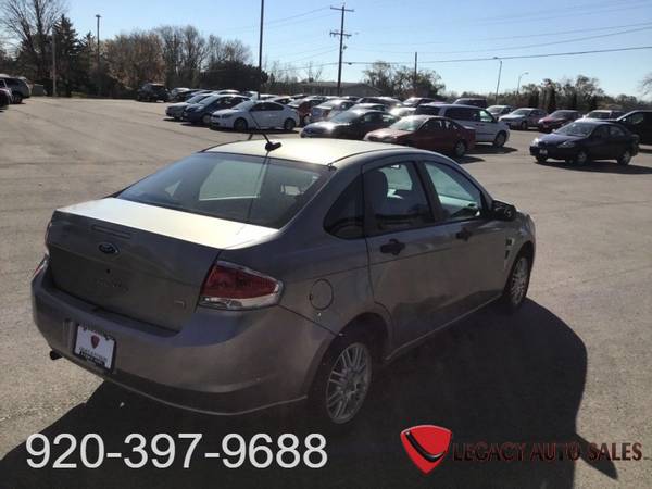 2008 FORD FOCUS SE - cars & trucks - by dealer - vehicle automotive... for sale in Jefferson, WI – photo 6